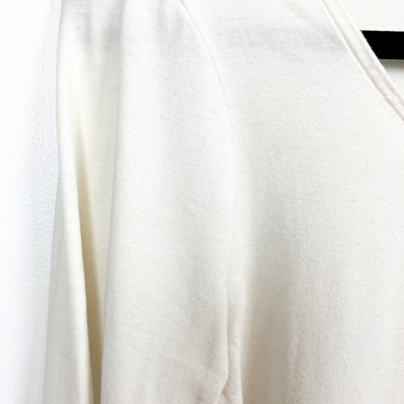 Lands End Long Sleeve White Tee - Picture 4 of 7